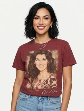 Celine Dion Vintage Graphic Red T-shirt - Small